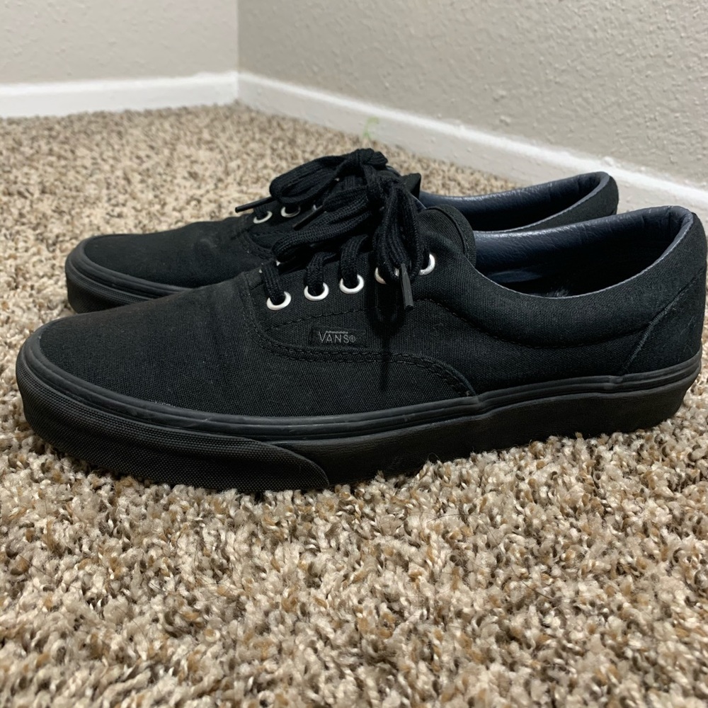 Black Vans Shoes size:10